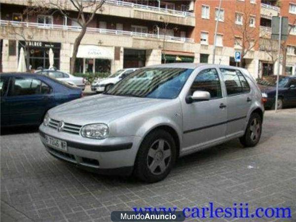 Volkswagen Golf 1.6 CONCEPTLINE AUTO 5p.