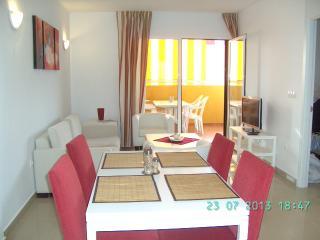 Apartamento en residencia : 4/5 personas - piscina - torrevieja  alicante (provincia de)  comunidad valenciana  espana