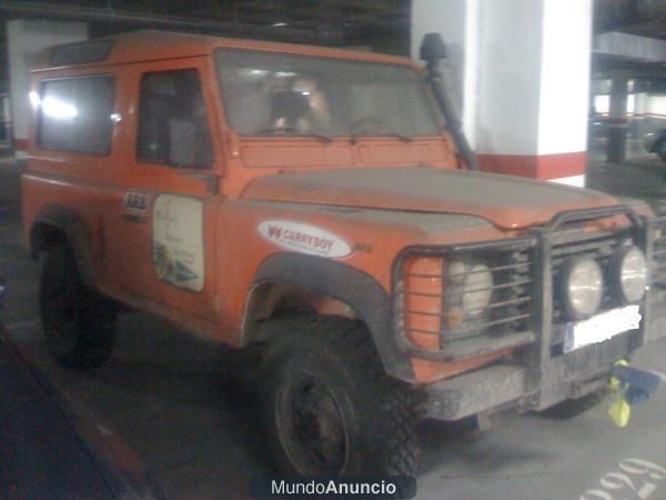 Land-Rover Defender 2.5TD