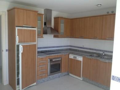 Apartamento con 2 dormitorios se vende en Marbella, Costa del Sol