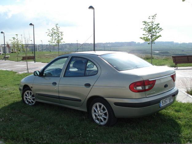 Renault Megane Classic II RXE 16v