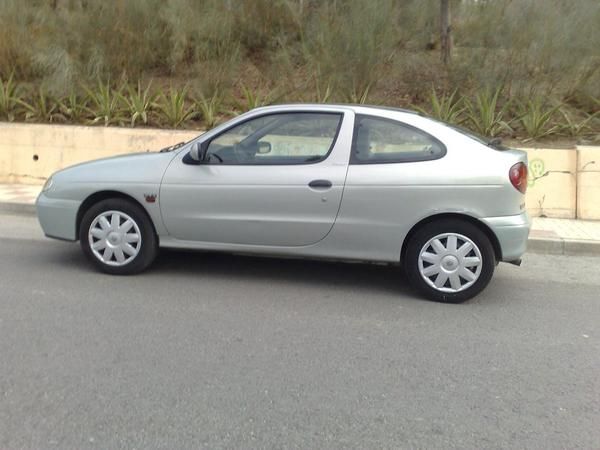 RENAULT MEGANE COUPE DIESEL 105 CV