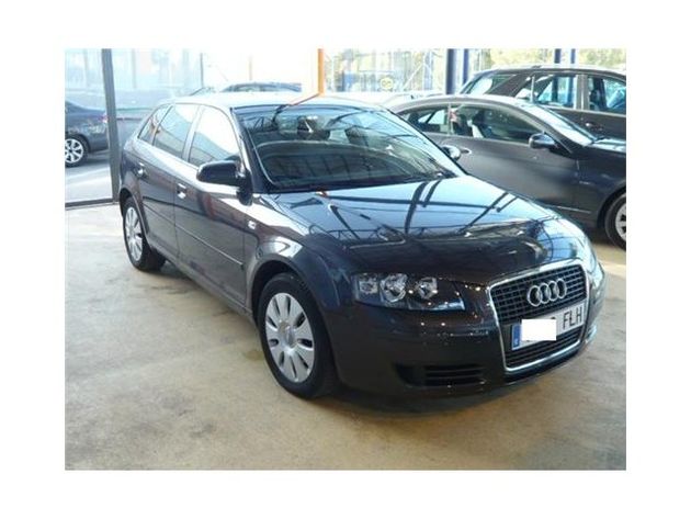 AUDI A3 1.6 FSI AMBITION