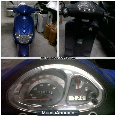 Se vende moto kymko 50 cc vitality