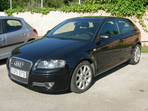 Audi A5 Sportback 2.0TDI 143CV MULTITRONIC 8VEL. NEGRO PHANTOM.NUEVO.STOCK.