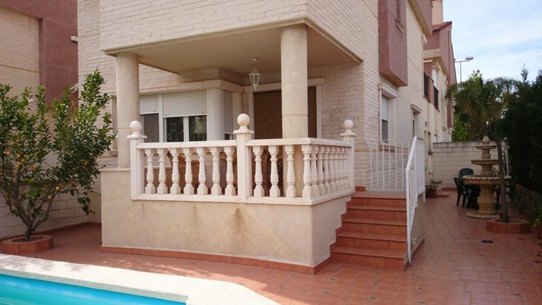 Bungalow con piscina privada