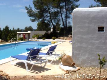 Casa en campo con piscina