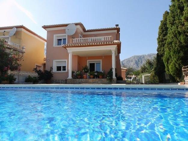 Chalet en venta en Beniarbeig, Alicante (Costa Blanca)