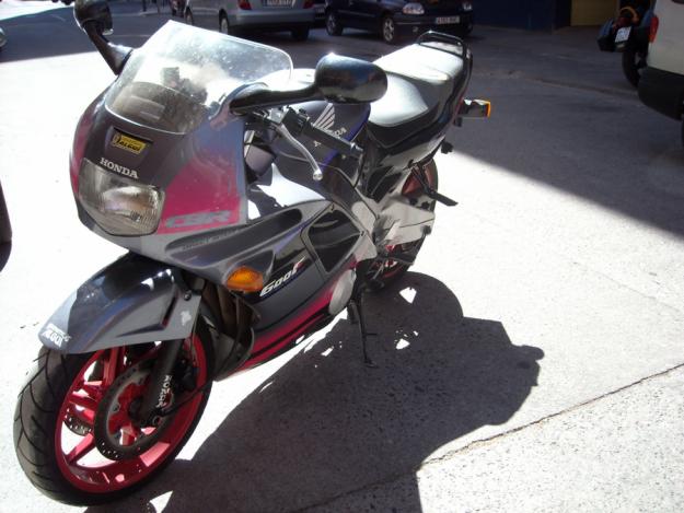 HONDA CBR 600F