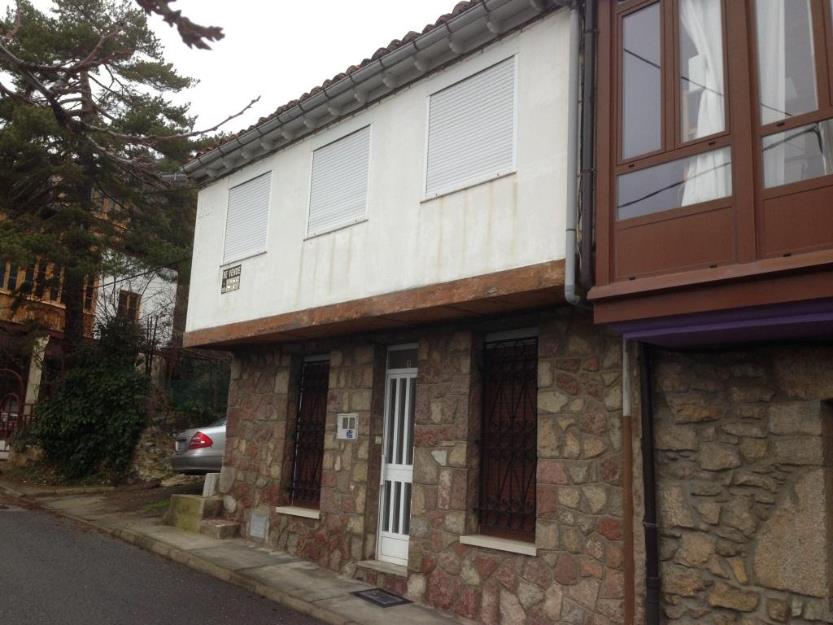 Se vende casa en la pola de gordon (leon)