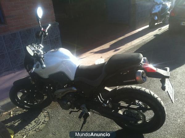 SE VENDE YAMAHA MT 03