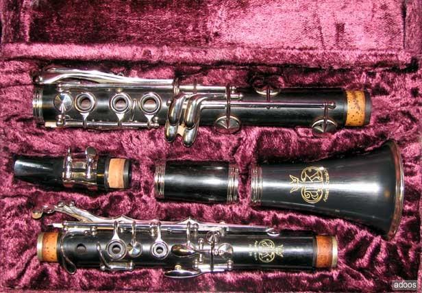 Clarinete Amati Bohm ACL211