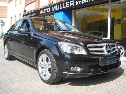 Mercedes Clase C 220 cdi AVANTGARDE Xen. Pan. GPS, Harmann TODO INCLUIDO