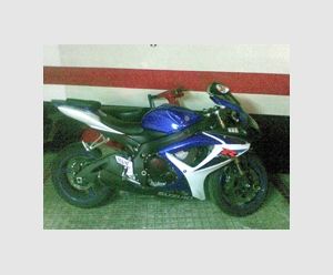 SUZUKI GSX 600 R