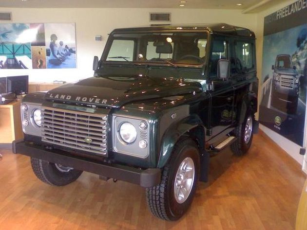 LAND ROVER DEFENDER  90 SW SE