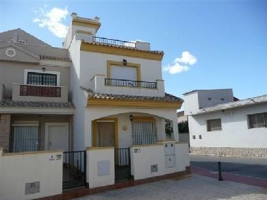 Apartamento con 2 dormitorios se vende en Villamartin, Costa Blanca