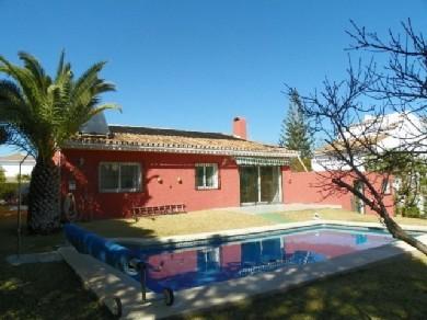 Chalet con 4 dormitorios se vende en Mijas Costa, Costa del Sol