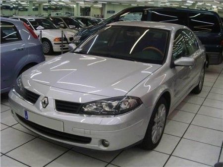 RENAULT LAGUNA LUXE PRIVILEGE 1.9DCI 120CV - Madrid