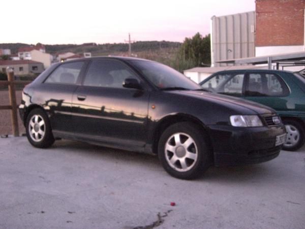 Audi A3, 1.8 5V 125000 km año 99 Problema motor, aspecto impecable