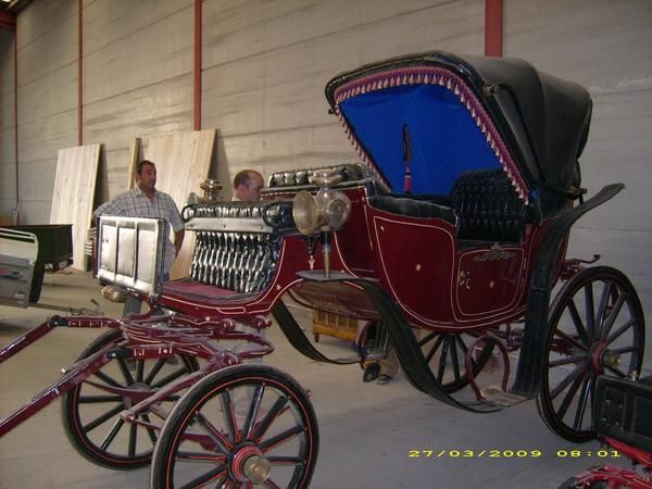 COCHES DE CABALLOS SOCIABLE