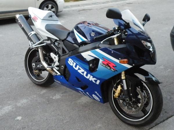 SUZUKI GSX R 600