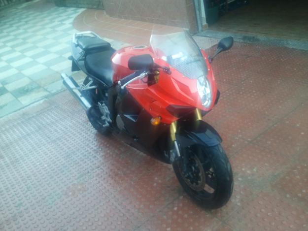 Hyosung Gt 250R Venta o cambio por 125cc o quad