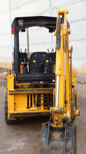 Miniretroexcavadora jcb