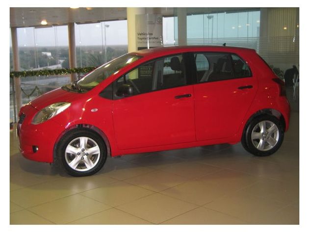 TOYOTA Yaris 1.3 VVT-i Rock in Rio