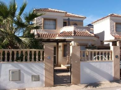 Chalet con 2 dormitorios se vende en Guardamar del Segura, Costa Blanca