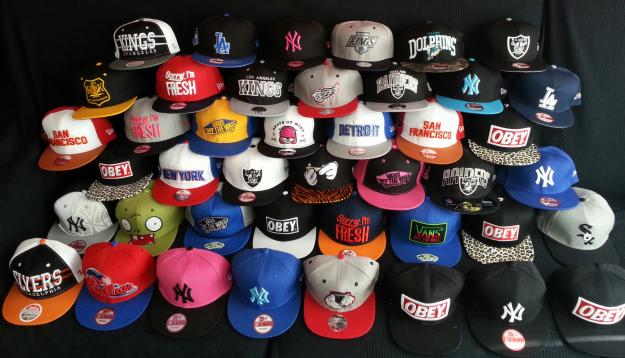 Gorra plana ajustable , snapback