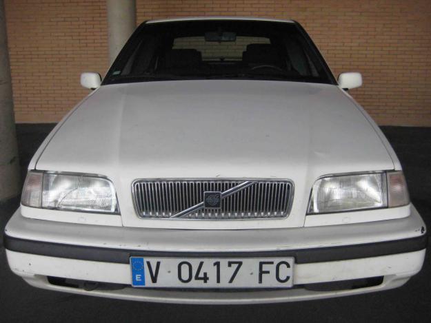 vendo VOLVO 440 2.0 GLE 900€