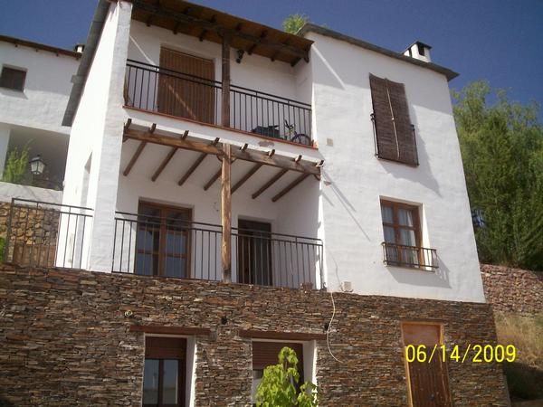 ALQUILO,VENDO O INTERCAMBIO(PERMUTO) CASA EN LA ALPUJARRA