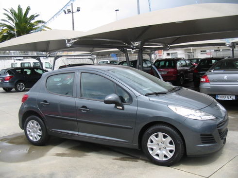 Peugeot 207 CONFORT 1.4 I-75 CV