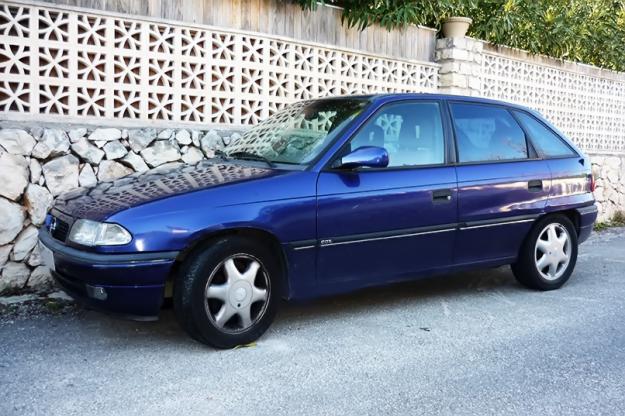 Vendo Opel Astra Sportive 2.0 16v CDX