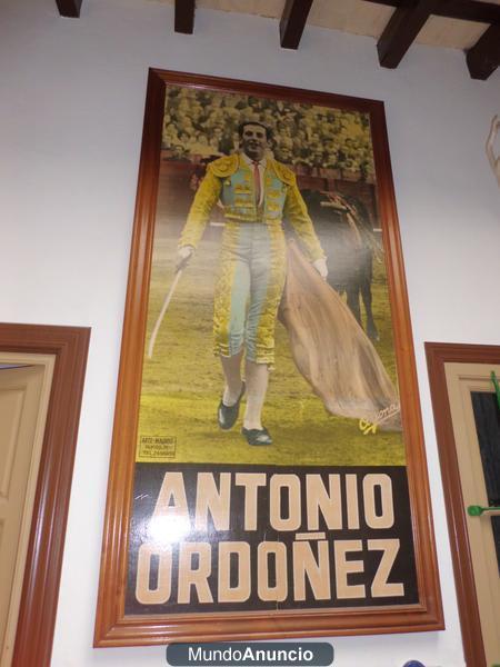 CUADRO CON ESTAMPA ORIGINAL DE ANTONIO ORDOÑEZ  MEDIDAS   2.25X1M       500€   722/////////////780////////////////637/