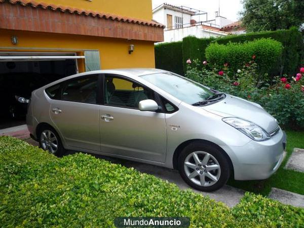 Toyota Prius 1.5 16v VVT-i HSD Sol