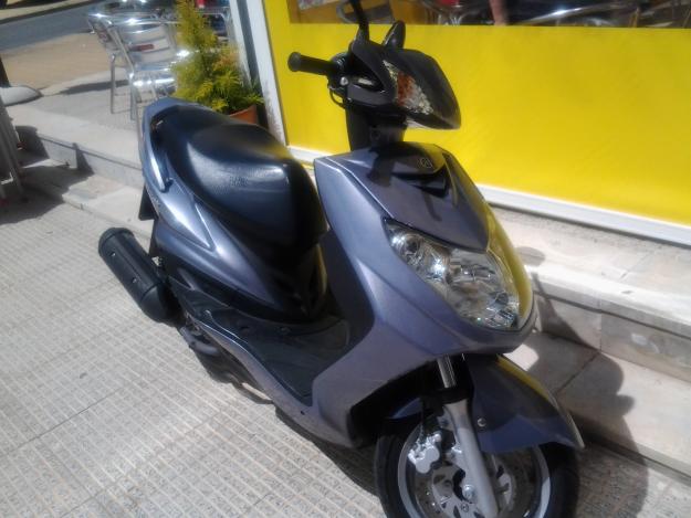 Se vende ciclomotor 125 yamaha cygnusg