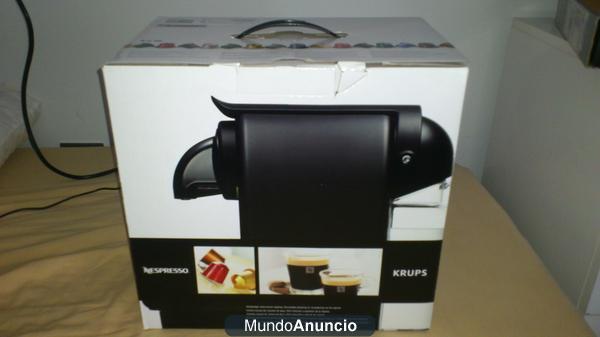 Nespresso Krups cafetera a estrenar con caja, instrucciones y cápsulas de café. 60 euros