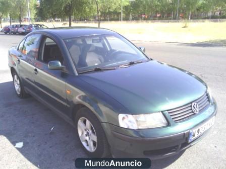 1998 VOLKSWAGEN PASSAT 1.9 110CV 1799€