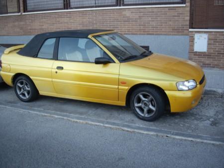 Ford Escort CABRIO 18 16 V en Madrid