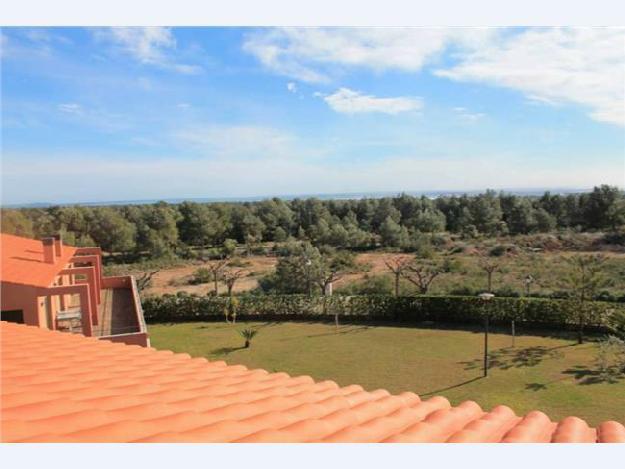 Casa adosada en Mont-Roig del Camp