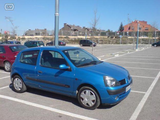 VENDO CLIO DCI 1500 EXPRESSION AÑO 2002