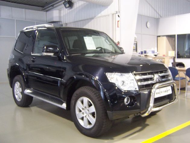 MITSUBISHI MONTERO 3P