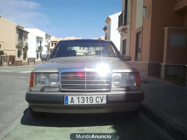 Vendo Mercedes 300E 24