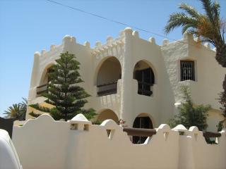 Casa : 6/6 personas - piscina - junto al mar - vistas a mar - zarzis  tunez