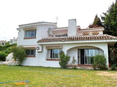 Chalet con 4 dormitorios se vende en Mijas Costa, Costa del Sol