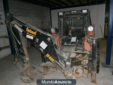 Se vende Mini Excavadora Fiat Kobelco (neumáticos)