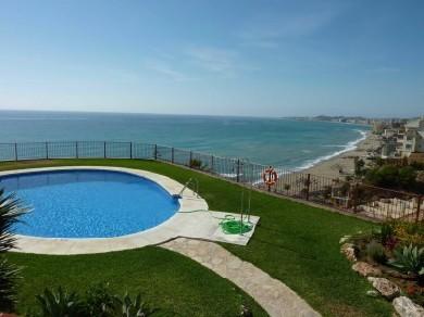 Apartamento con 2 dormitorios se vende en Benalmadena Costa, Costa del Sol