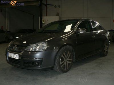 VOLKSWAGEN JETTA 1.9 TDI ADVANCE - Malaga