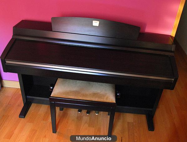 CLAVINOVA CLP- 230 COMO NUEVO!!